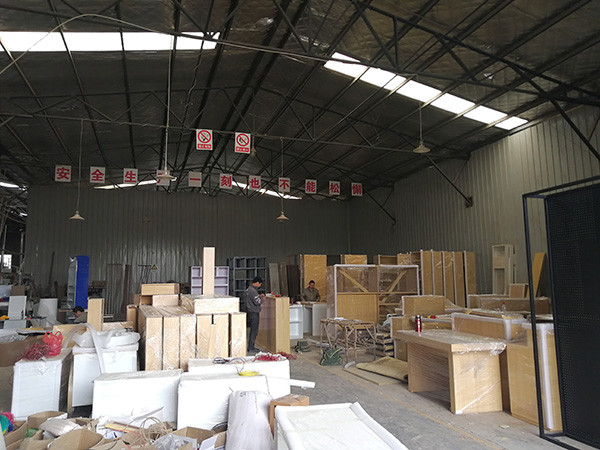 展柜生產基地組裝區域3